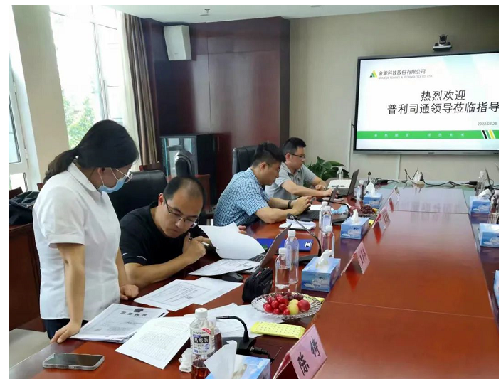 普利司通審核組代表充分了解了公司目前生產(chǎn)情況、質(zhì)量管理現(xiàn)狀以及公司未來發(fā)展規(guī)劃,并對此次評審工作給予肯定,加速了N326樣品的開發(fā)進(jìn)度。 普利司通審核組代表充分了解了公司目前生產(chǎn)情況、質(zhì)量管理現(xiàn)狀以及公司未來發(fā)展規(guī)劃,并對此次評審工作給予肯定,加速了N326樣品的開發(fā)進(jìn)度。