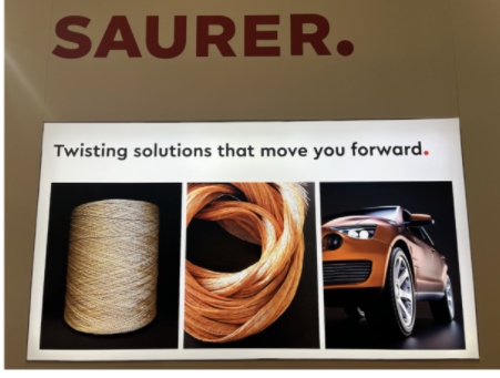 Saurer Twisting公司展示了CableCo<i></i>nder CC5，用于制造高質(zhì)量簾線的現(xiàn)代化設(shè)備。CC5具有優(yōu)化的螺紋球囊直徑和減小的心軸規(guī)格，所需空間較小，但可提高生產(chǎn)率。在線監(jiān)測(cè)質(zhì)量參數(shù)可確保滿足高質(zhì)量輪胎簾線的要求，通過(guò)使用現(xiàn)代自動(dòng)引導(dǎo)車技術(shù)提高包裹運(yùn)輸?shù)男省Ｔ摴具€提供了CableCo<i></i>nder CC5-TFO和CC5-3PLY的詳細(xì)信息，用于生產(chǎn)紗線和三層輪胎簾線。
