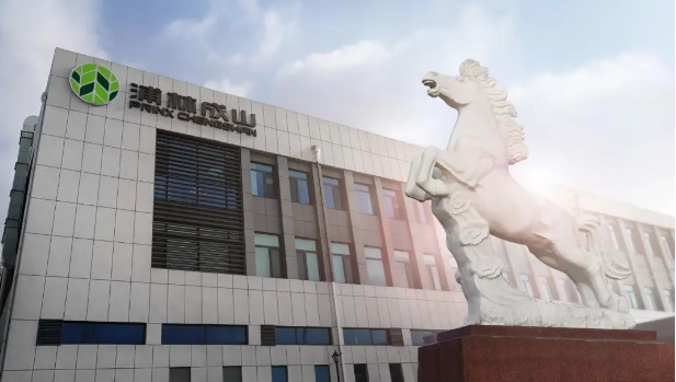 2023年5月至9月，浦林成山乘用車替換銷售中心已陸續(xù)展開了“千人千店 · 走進成山”系列活動。通過邀請上千家門店參觀浦林成山東智能生產(chǎn)基地，了解企業(yè)在綠色化、智能化生產(chǎn)方面的前沿發(fā)展，以及完善的供應鏈網(wǎng)絡(luò)，活動大大增強了客戶的信心。